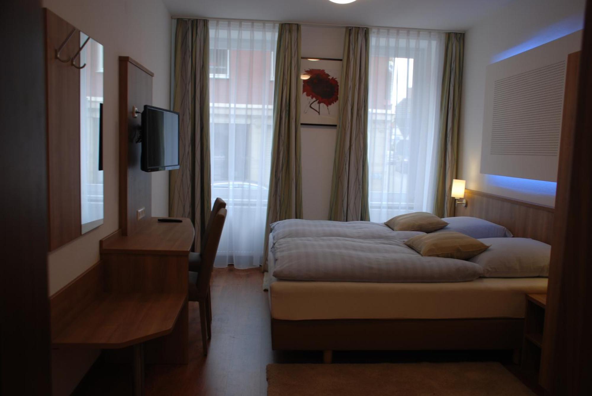 Hotel Rest Inn 브레텐 외부 사진